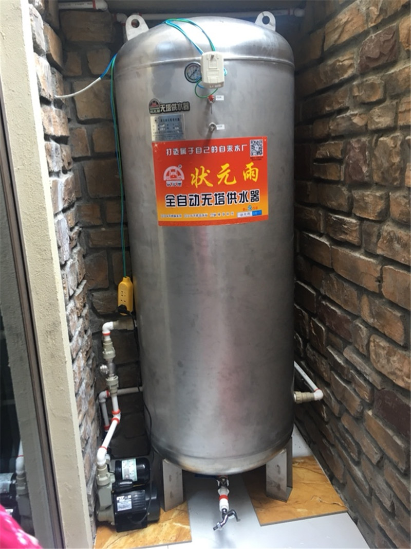 狀元雨無塔供水器壓力罐農(nóng)村安裝實拍