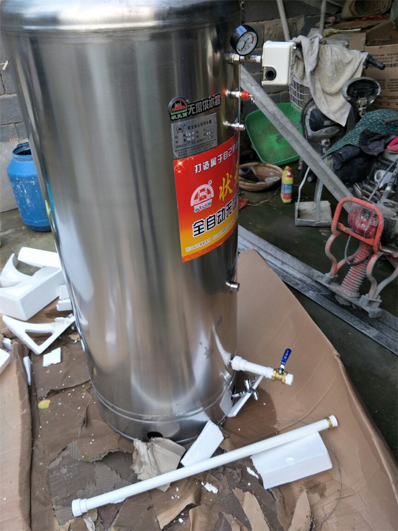 狀元雨無塔供水器壓力罐農(nóng)村安裝實拍