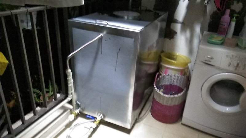 狀元雨無塔供水器水箱安裝實(shí)拍